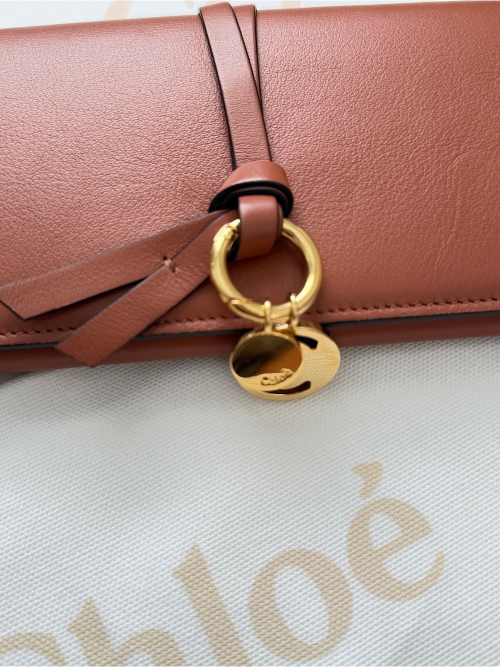Chloé Cognac Leather Wallet with Signature Gold Ring - Picture 3 of 16